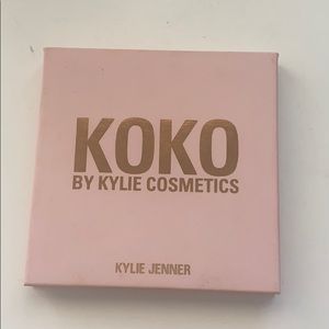 Kylie cosmetics eyeshadow palette